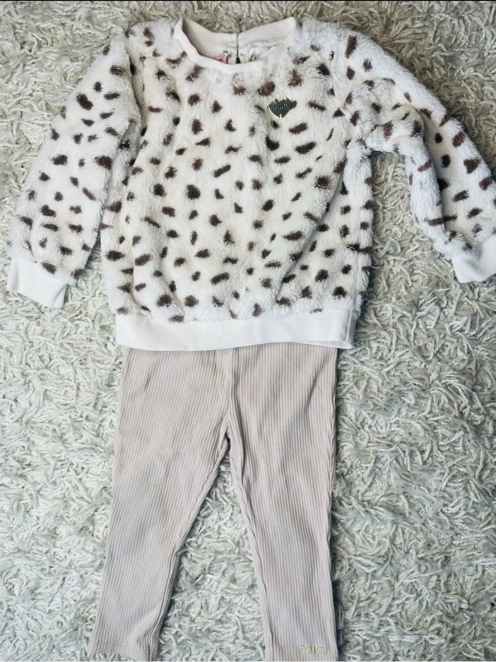 uicy Couture Baby Toddler 2 Piece Set 24M Faux Fur Cheetah Animal Print Beige
